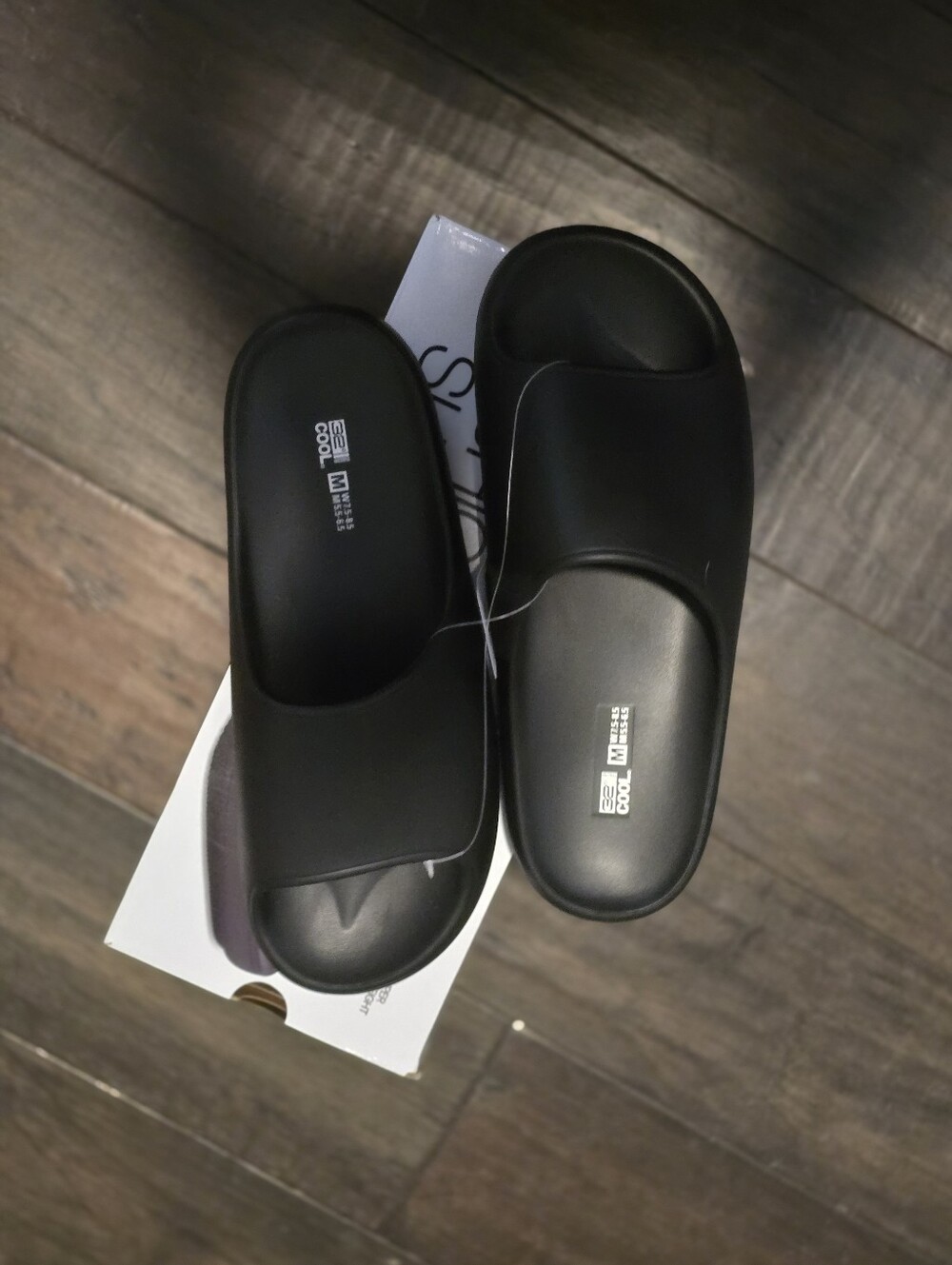 32 Degrees Cool Cushion Slides – Black | New With Box SZ 7.5-8.5